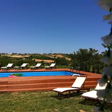 Hotell Tenuta Carbognano Gemmano